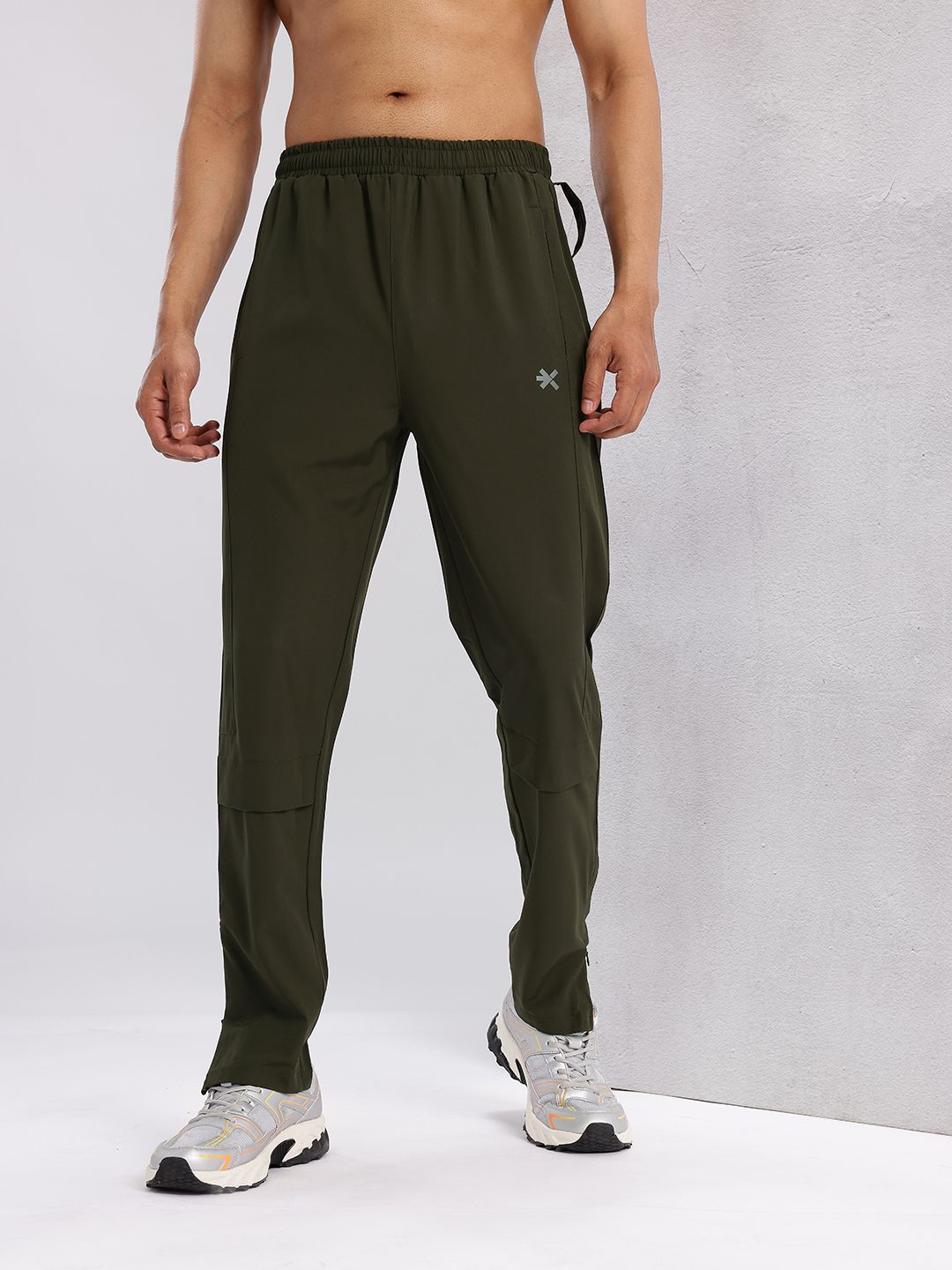 HRX by Hrithik Roshan Men Zipped Hem Rapid-Dry Training Track Pants