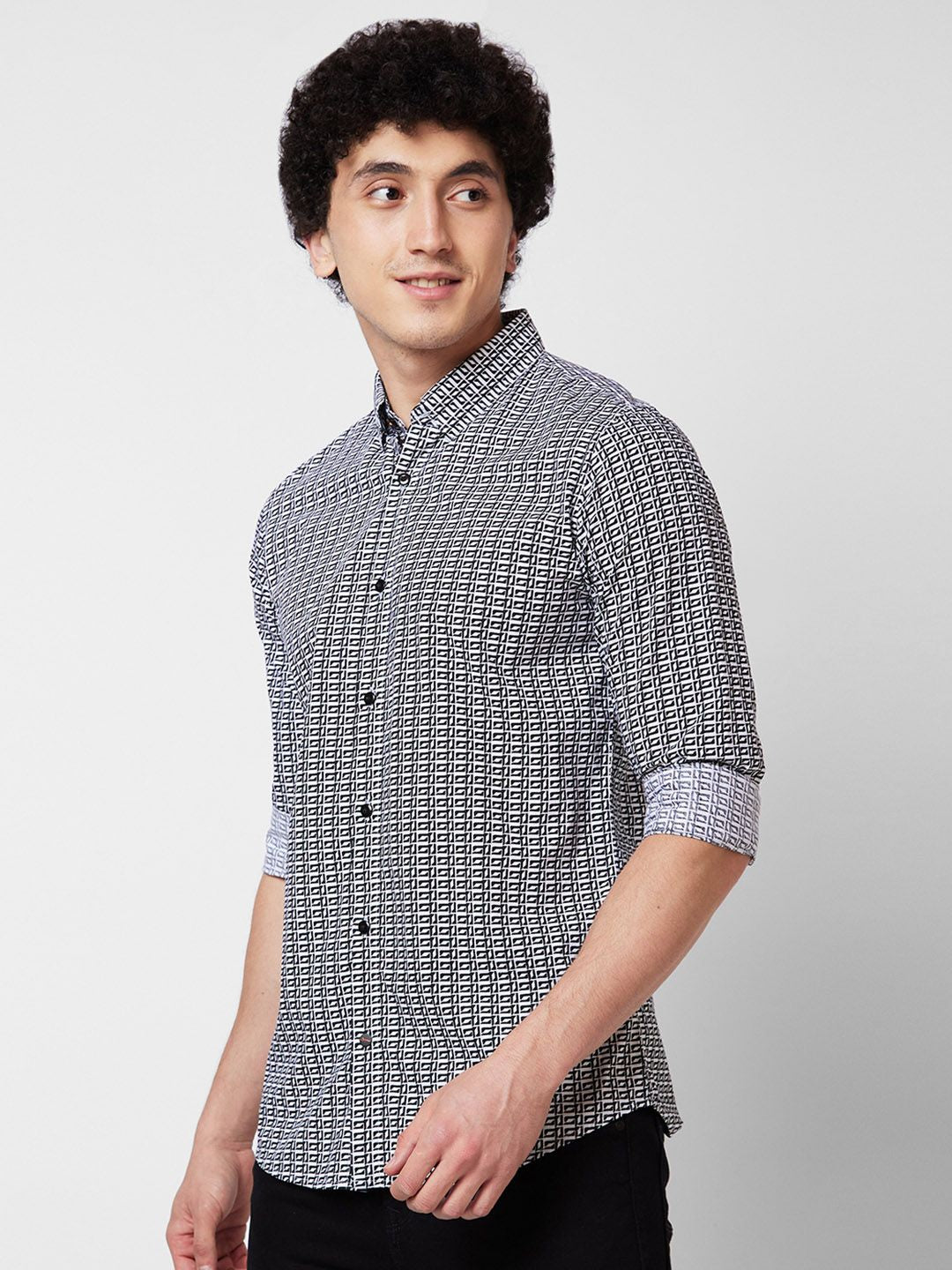 SPYKAR Geometric Printed Spread Collar Cotton Casual Shirt