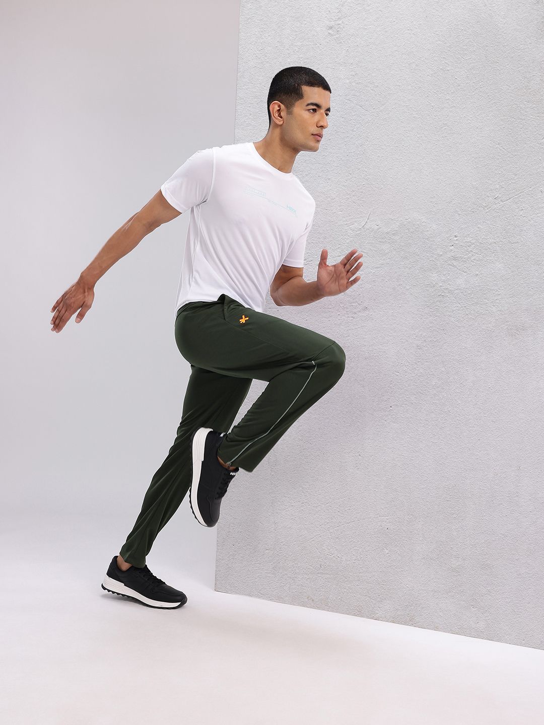 HRX by Hrithik Roshan Men Mid-Rise Rapid-Dry Running Track Pants
