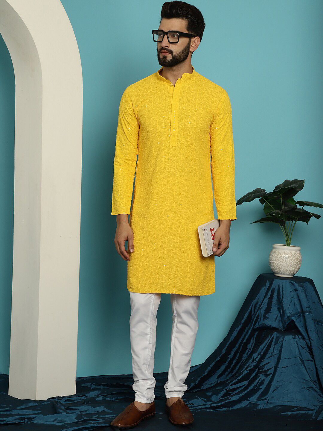 SOJANYA Motif Etnik Sulam Kolar Mandarin Labuci Kapas Tulen Kurta & Churidar