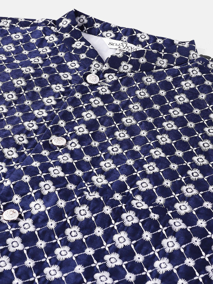 SOJANYA PLUS Regular Kurta with Pyjamas & Nehrujacket