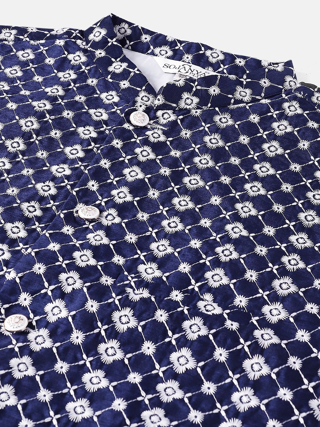 SOJANYA PLUS Regular Kurta with Pyjamas & Nehrujacket
