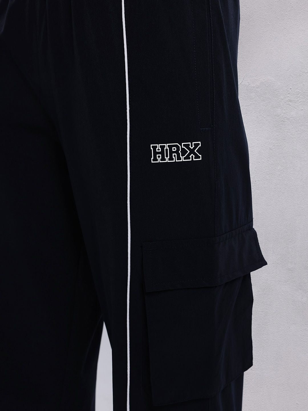 HRX by Hrithik Roshan Men Piping Detail Cargo-Style Training Joggers