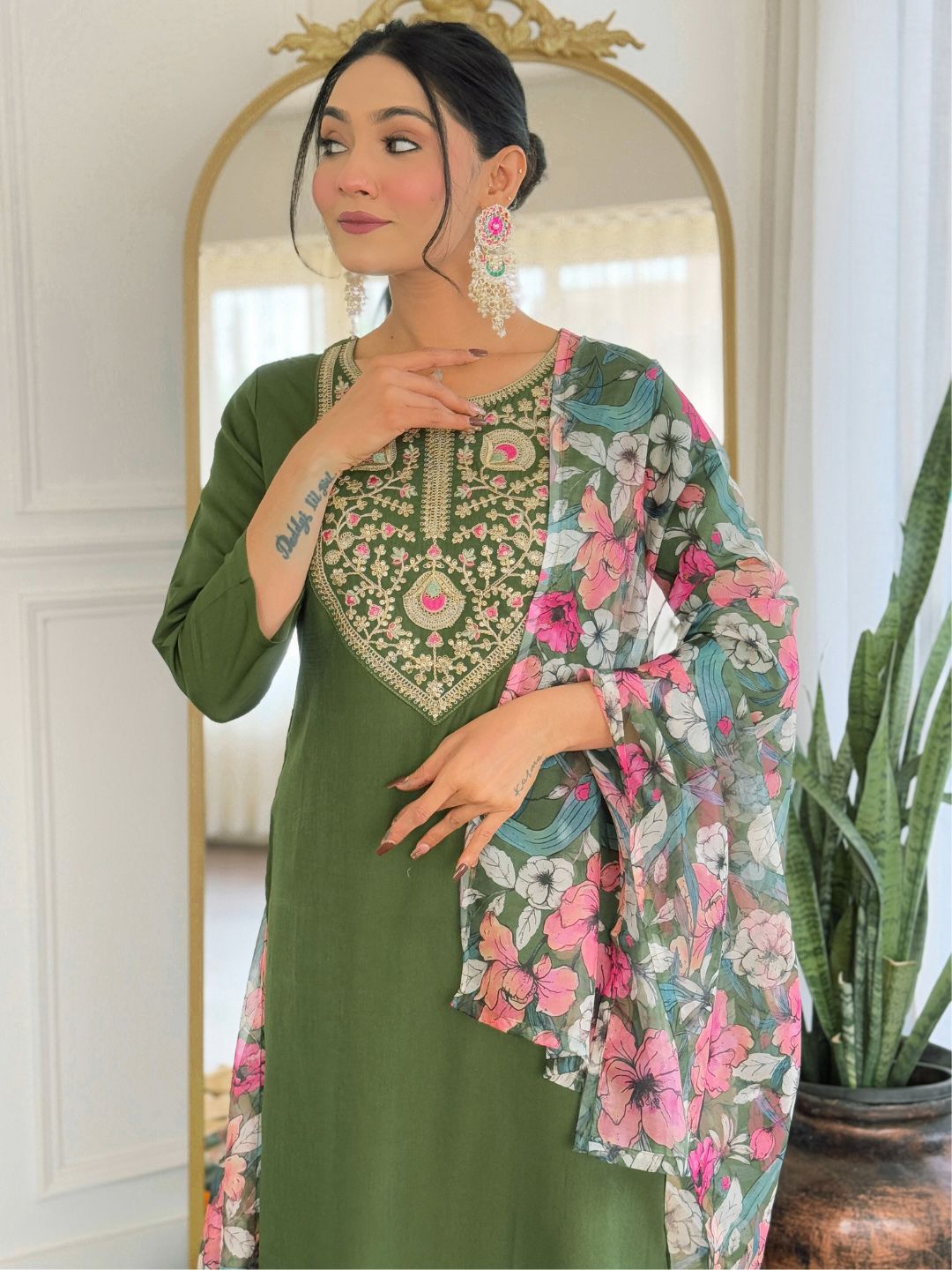 KALINI Women Floral Embroidered Regular Thread Work Kurta with Trousers & With Dupatta