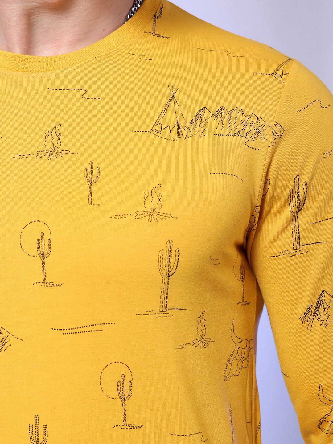 The Indian Garage Co Men Yellow Printed Pockets T-shirt