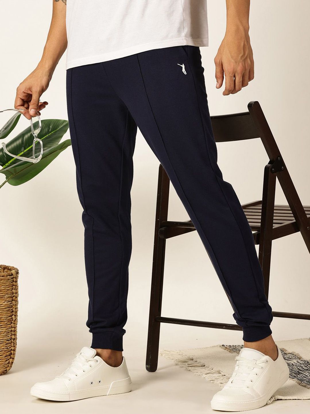 Thomas Scott Men Slim-Fit Mid Rise Joggers