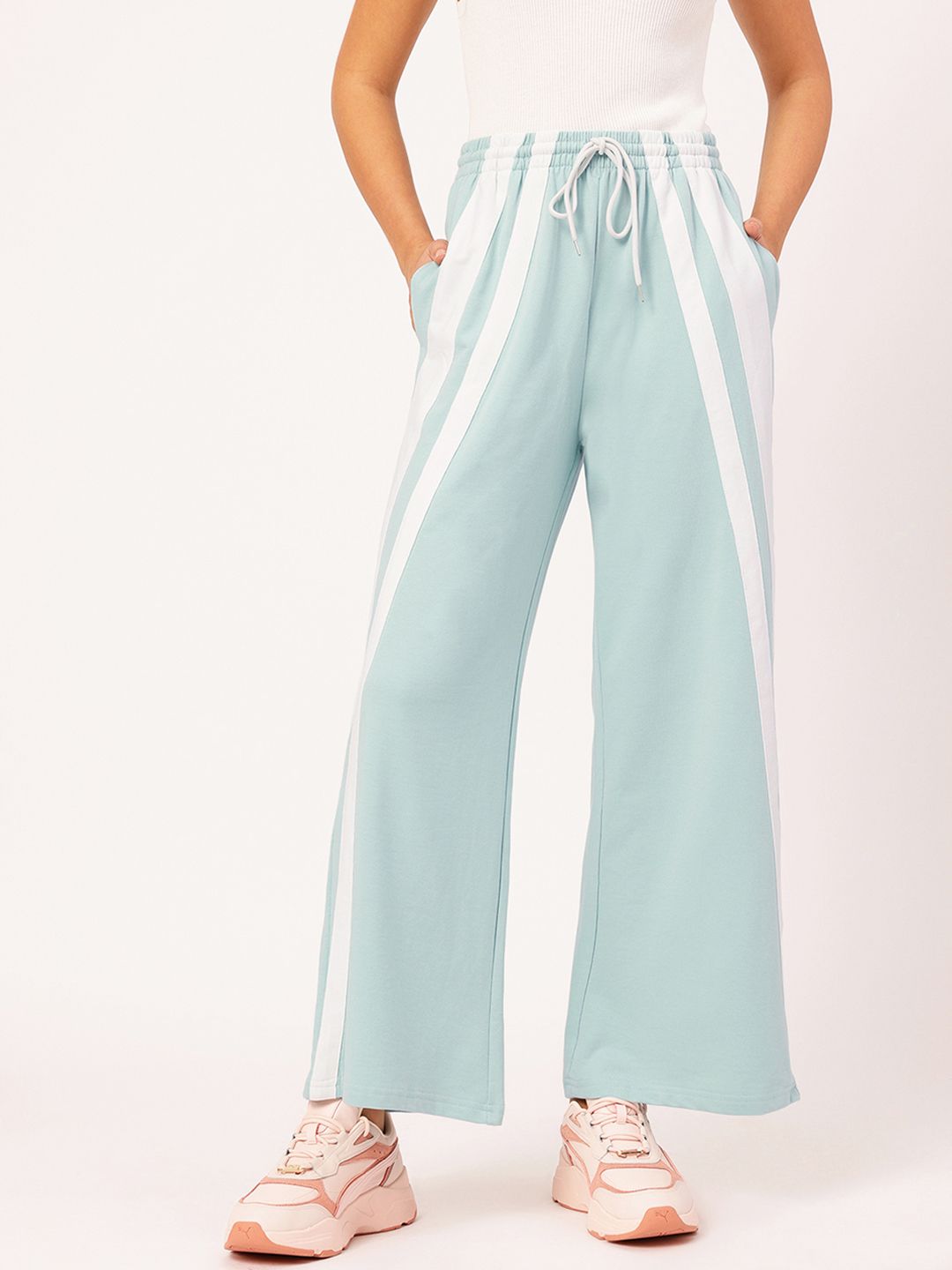 DressBerry Women It Girl Essential Side Striped Track Pants