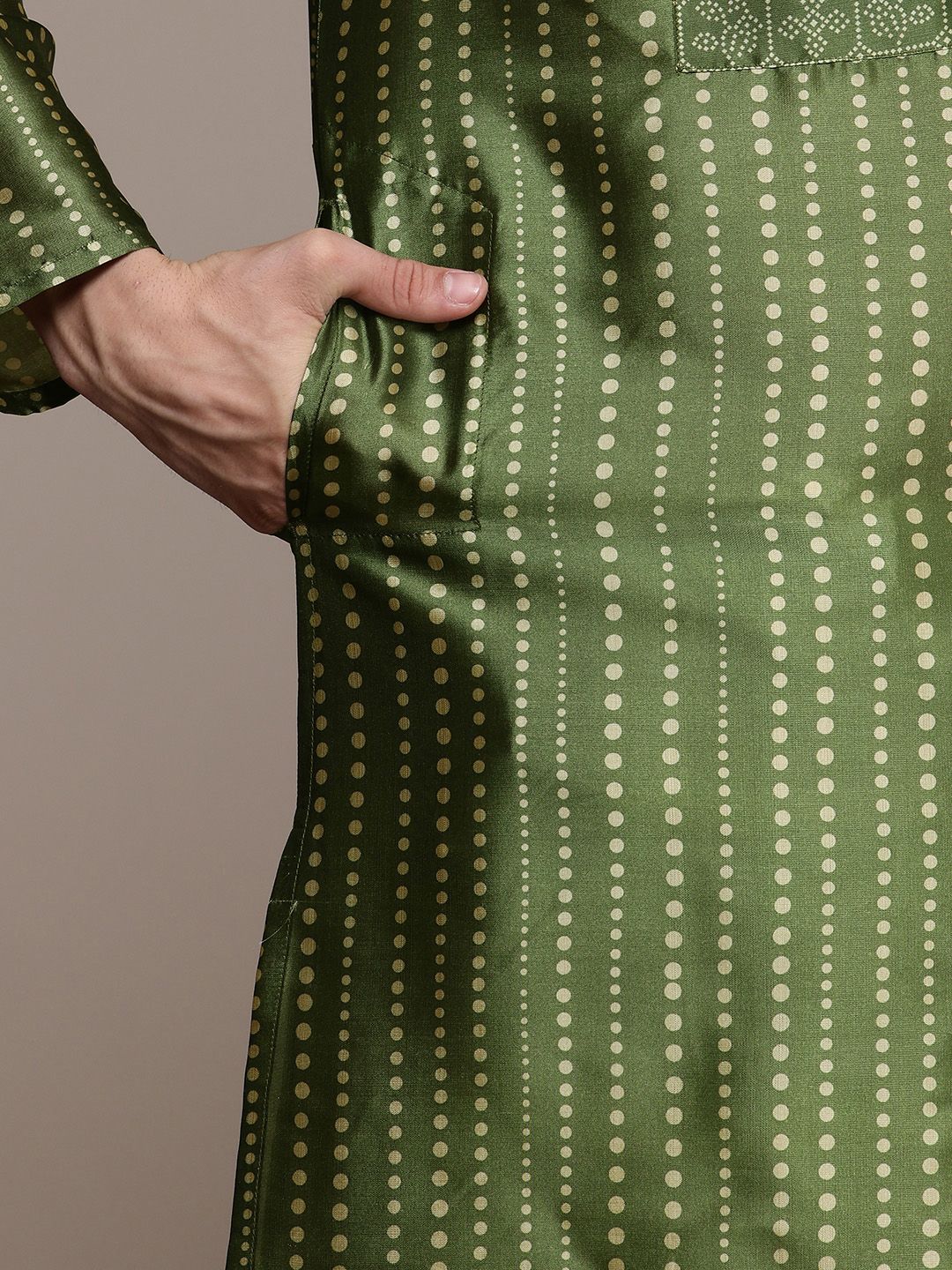 House of Pataudi Polka Dot Printed Jashn Kurta