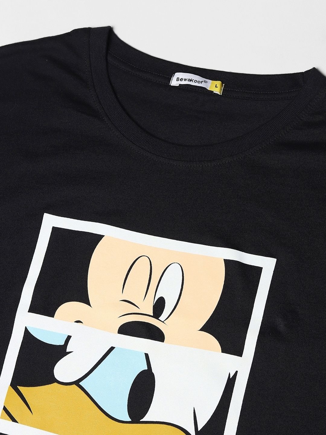 Bewakoof Official Disney Merchandise Mickey Trio Call (Dl) Graphic Printed T-Shirt