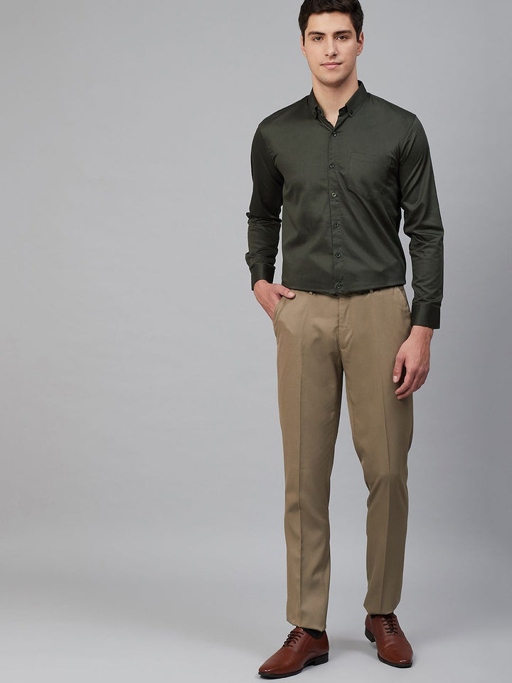 DENNISON Men Green Comfort Regular Fit Solid Formal Shirt
