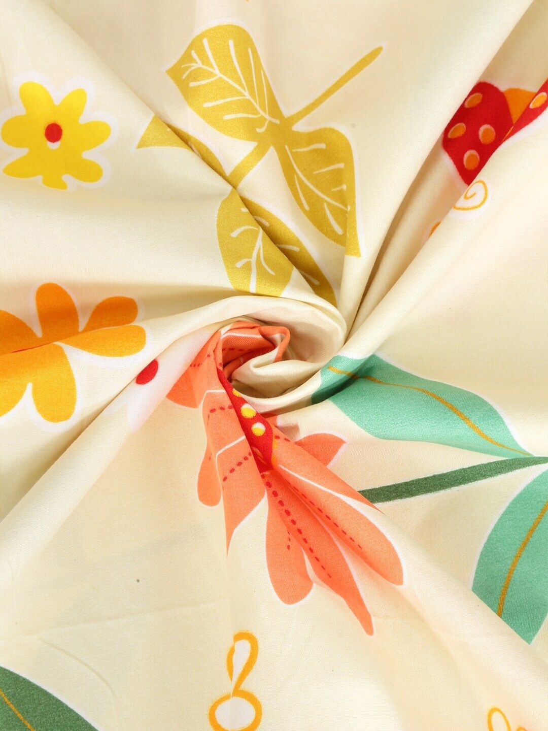 KLOTTHE Cream Floral Polycotton 210 TC Single Fine Bedsheet with a Pillow Cover-220X150 cm