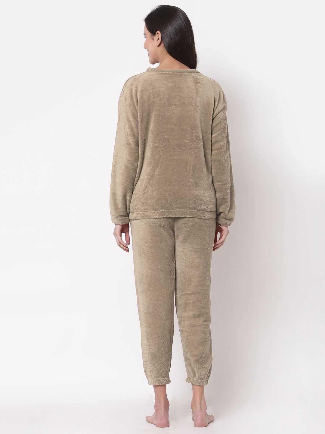 KLOTTHE Women Solid Long Sleeve Wool Night Suit