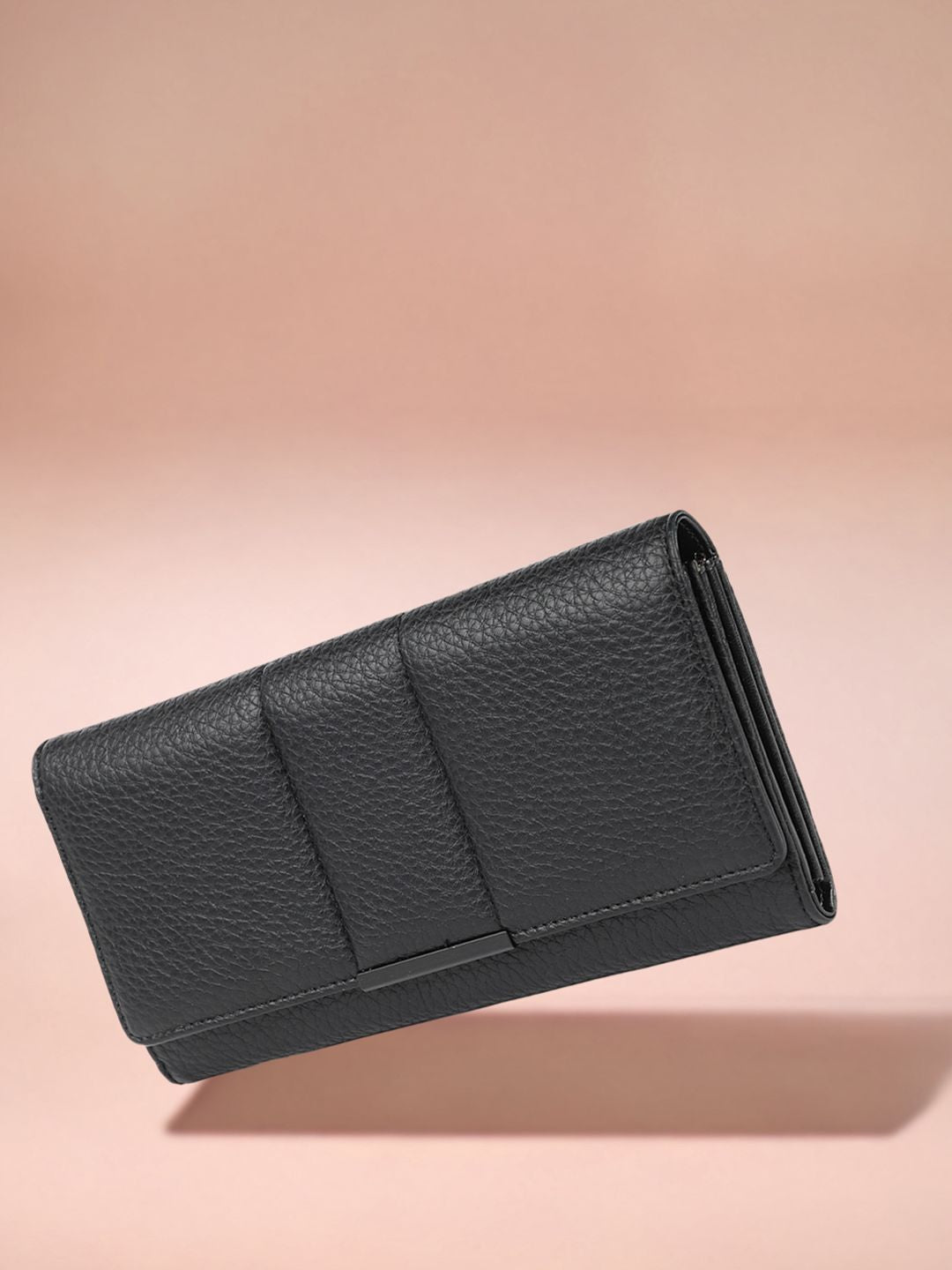 DressBerry Women Animal Textured Envelope Wallets