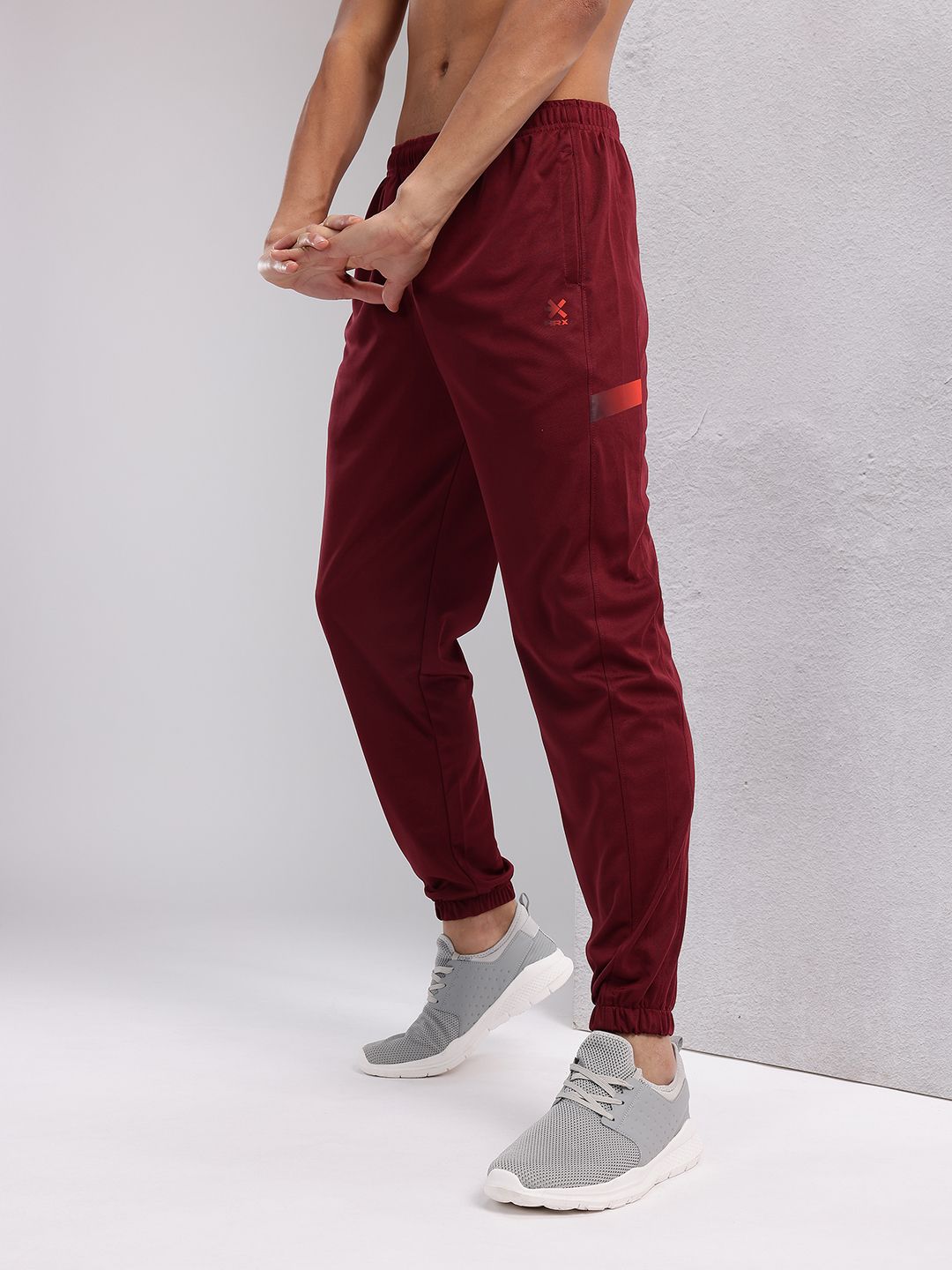 HRX by Hrithik Roshan Men Mid-Rise Rapid-Dry Training Joggers