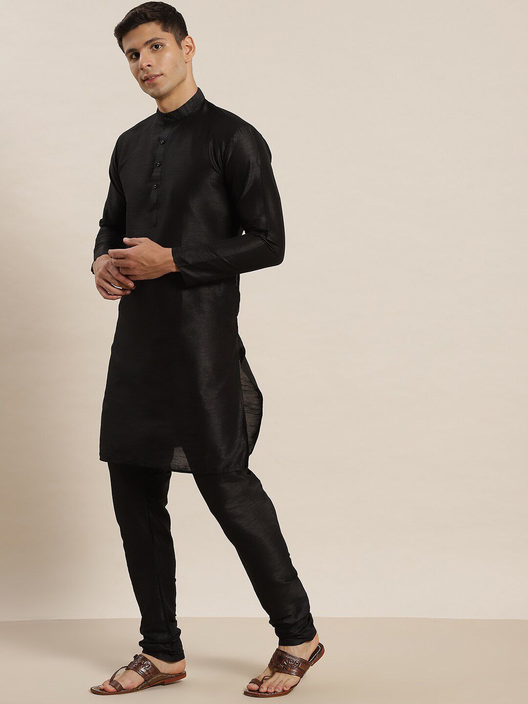 SOJANYA Mandarin Collar Regular Kurta With Churidar & Nehru Jacket
