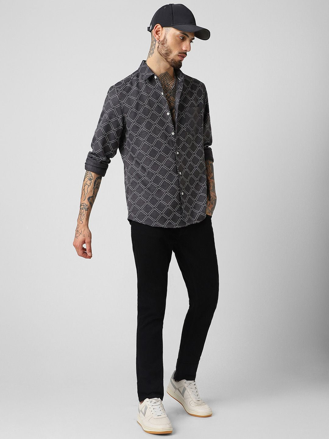 VASTRADO Men Classic Slim Fit Geometric Printed Casual Shirt