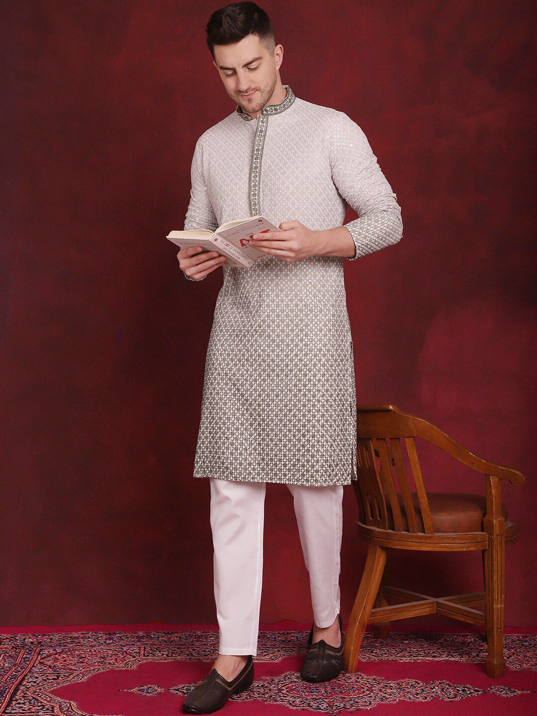 Jompers Geometric Embroidered Mandarin Collar Sequinned Straight Kurta