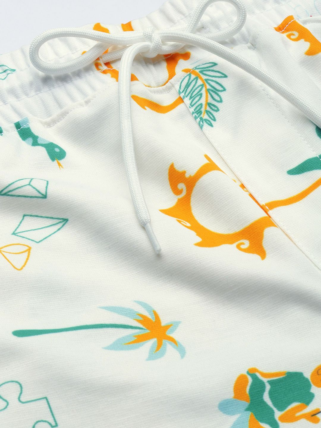 The Indian Garage Co Men Off-White Printed Sweatshirt & Shorts Set