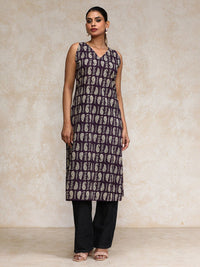 Varanga Paisley Printed Cotton V-Neck Straight Kurta