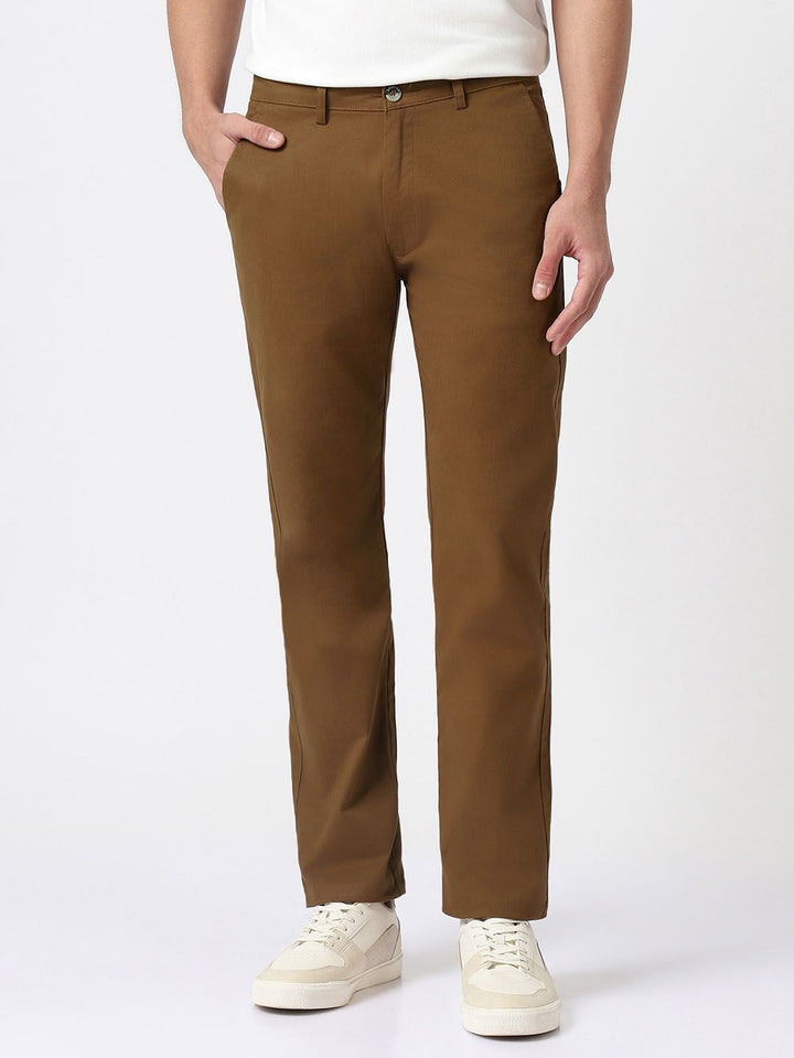 Urbano Fashion Men Brown Slim Fit Solid Pure Cotton Chinos