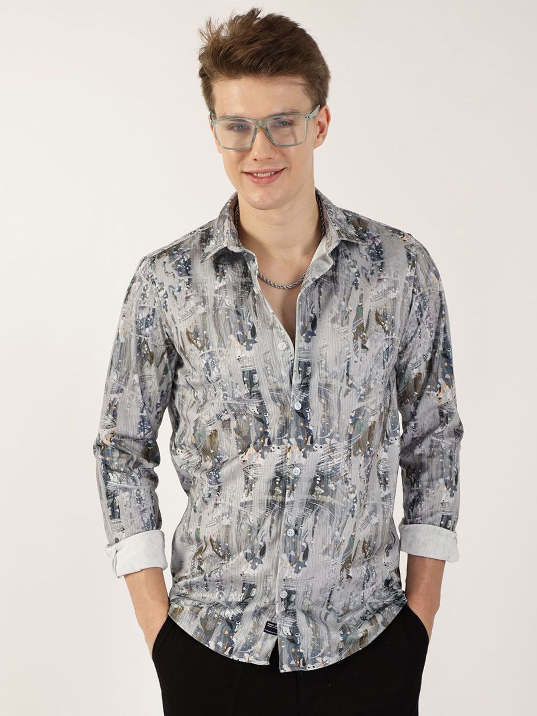 Thomas Scott Men Premium Fit Cutaway Collar Abstract Printed Cotton Casual Shirt