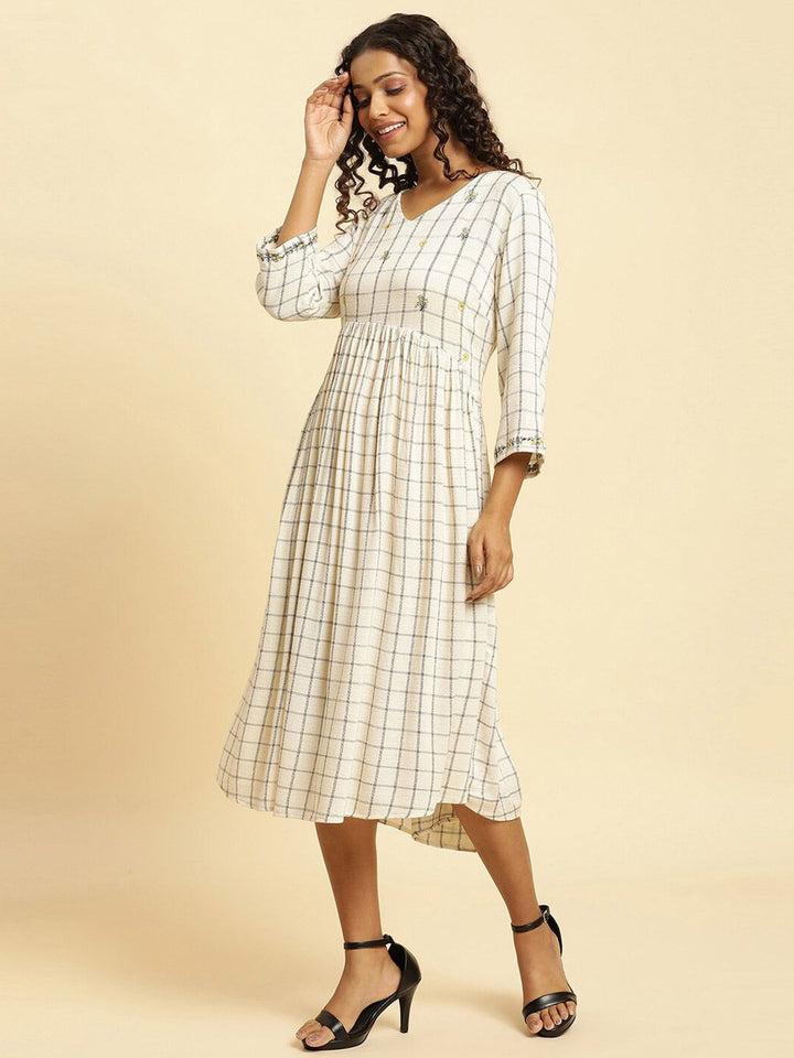 W Checked Round Neck A-Line Midi Dress