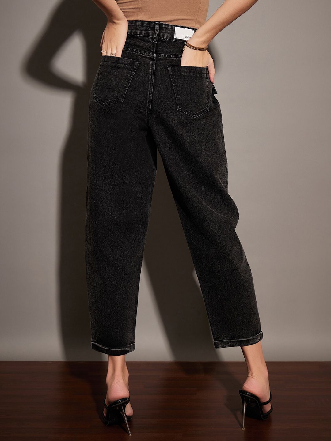 SASSAFRAS Black High-Rise Acid Wash Cropped Clean Look Stretchable Jeans