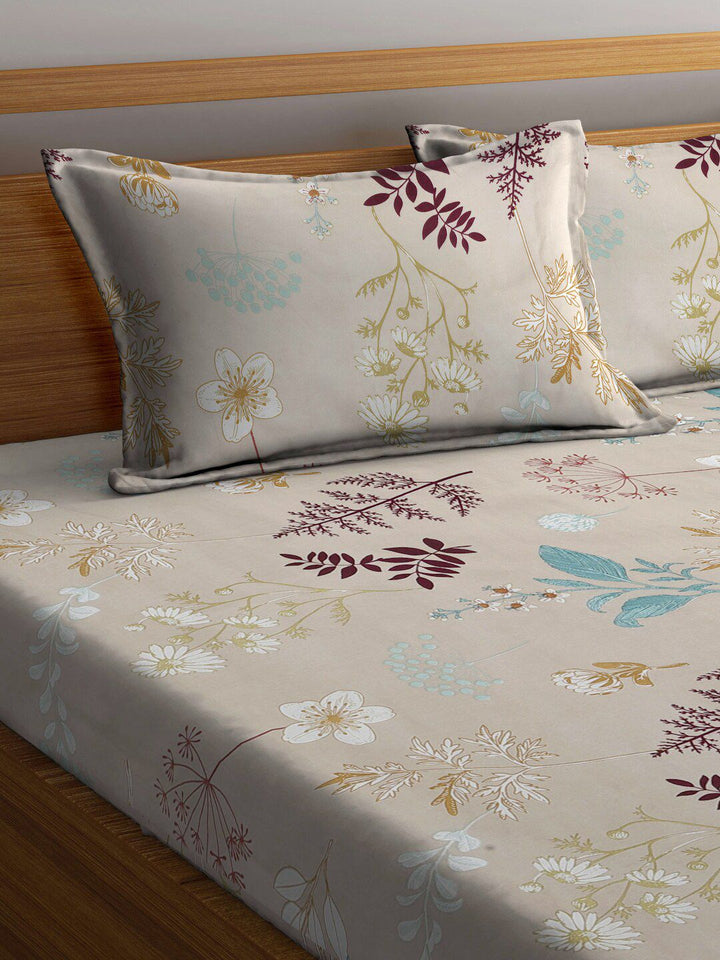 KLOTTHE Beige & Brown Floral Printed 300 TC King Bedsheet With 2 Pillow Covers