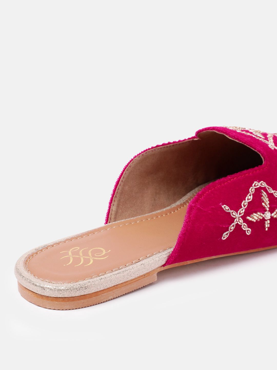 House of Pataudi Women Embellished Ethnic Mules