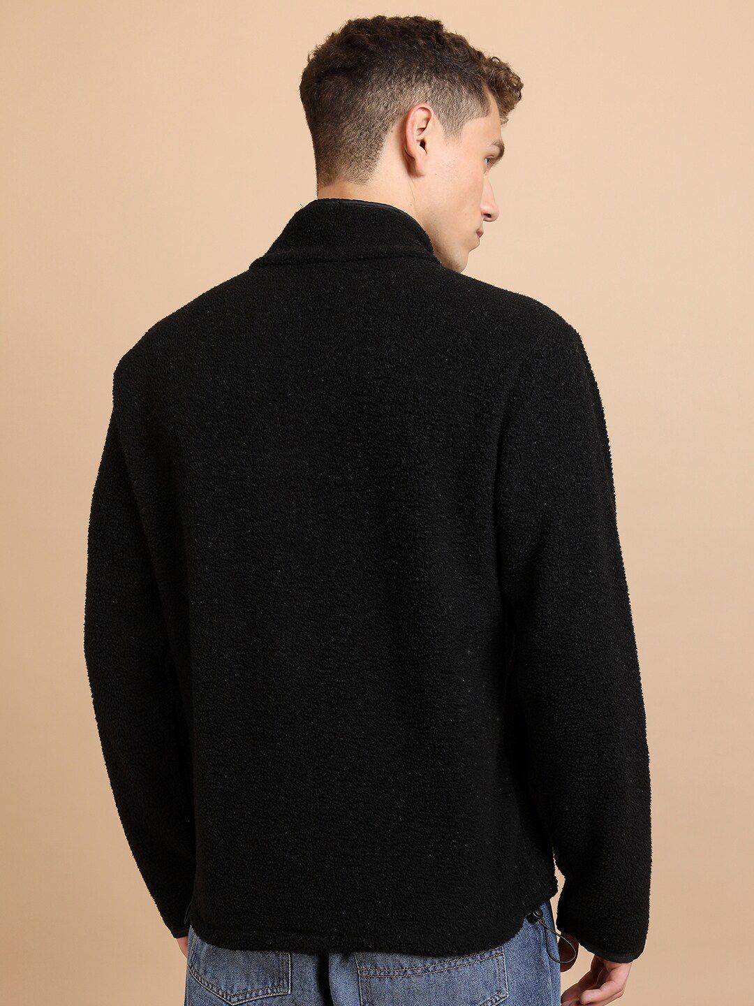 HIGHLANDER Black High Neck Sweatshirt