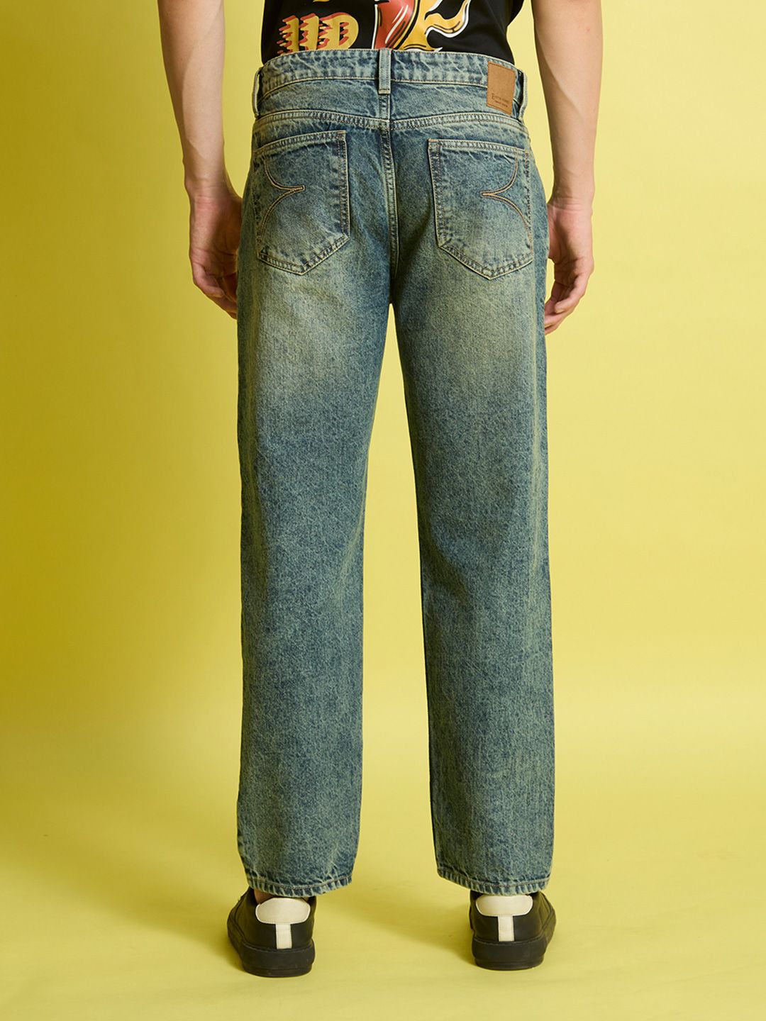 Bene Kleed Men Relaxed Fit Light Fade Jeans