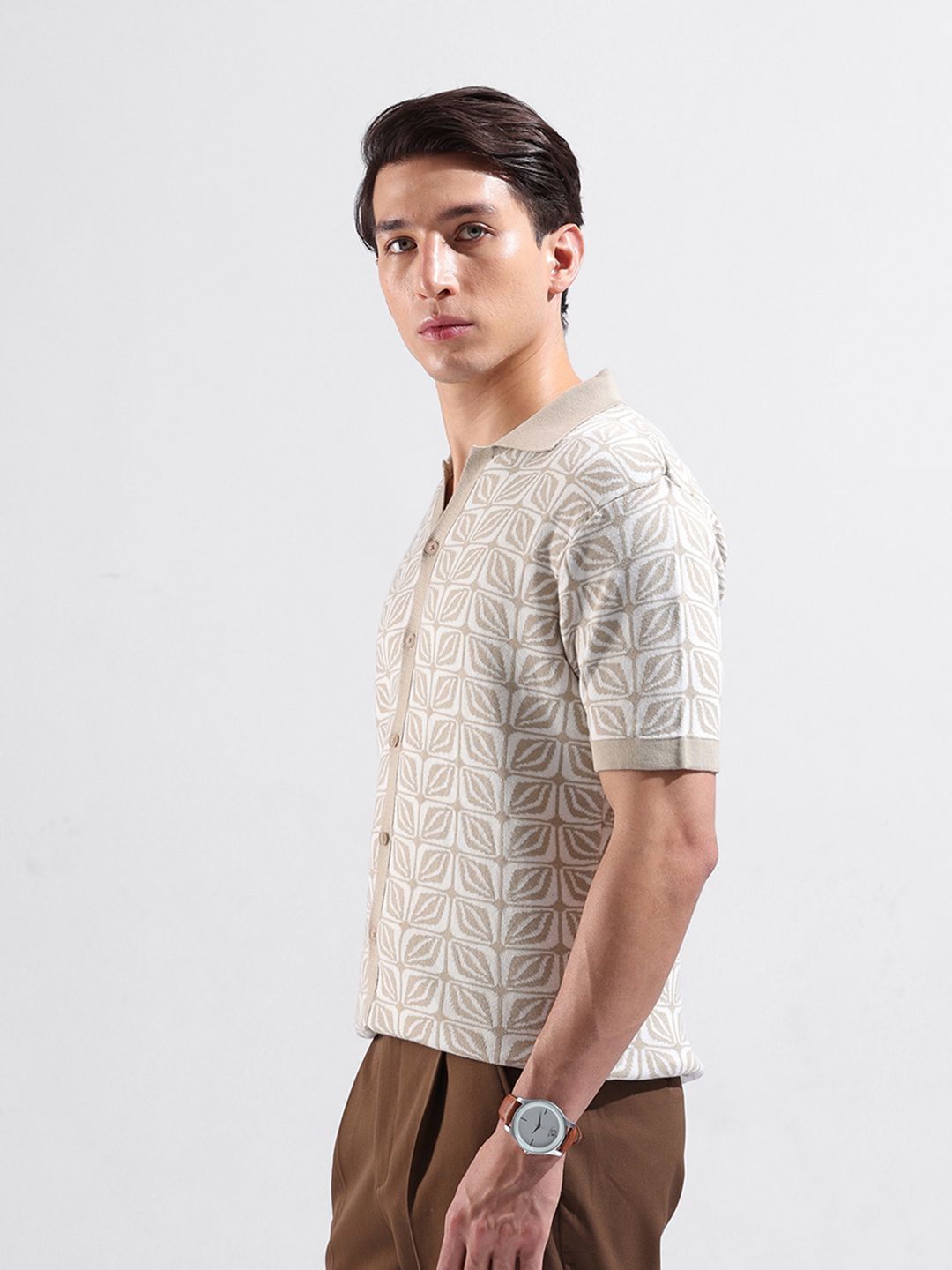 The Indian Garage Co Men Slim Fit Geometric Casual Flat Knit Shirt