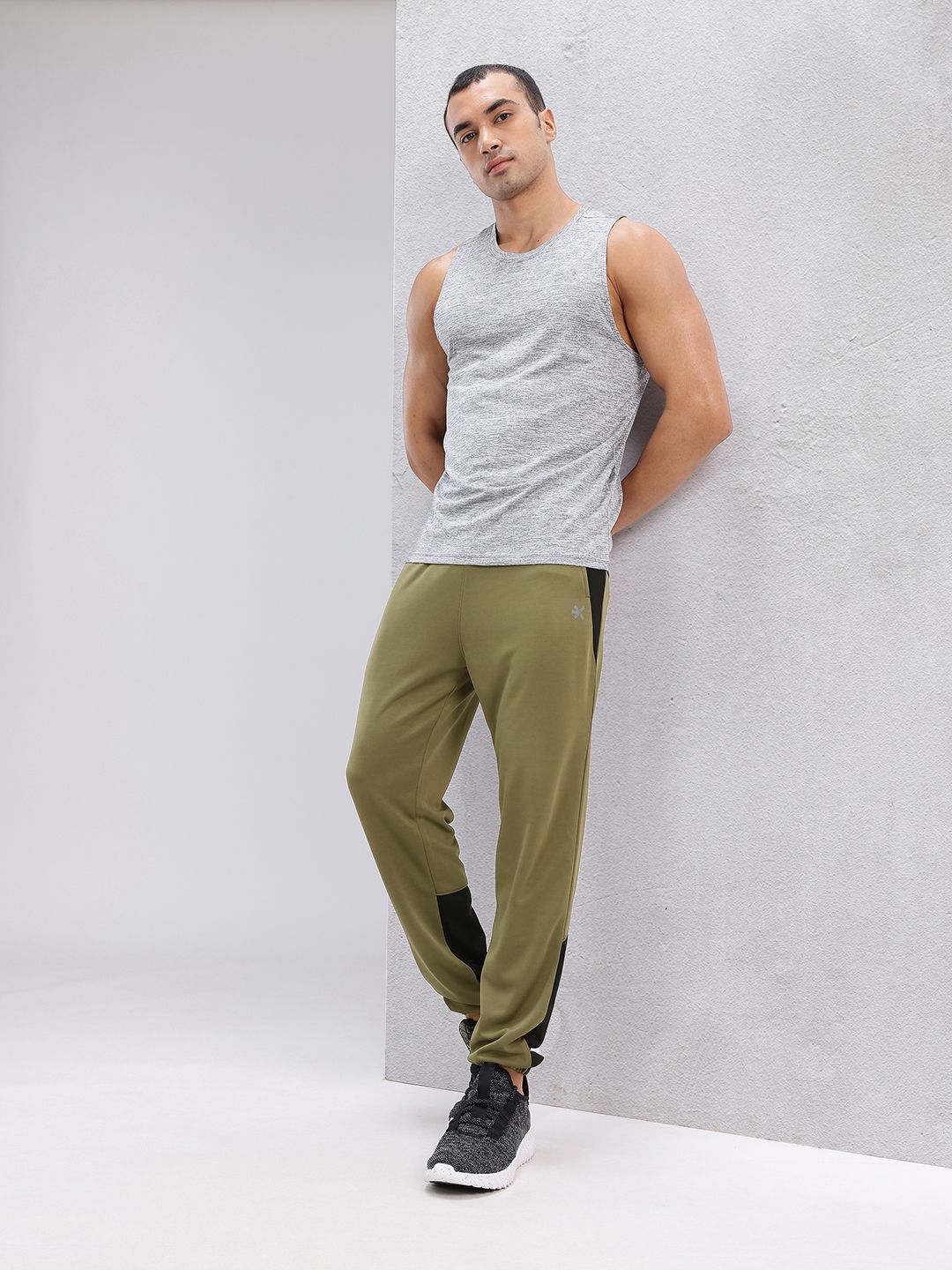 HRX by Hrithik Roshan Men Colourblock Rapid-Dry Running Joggers