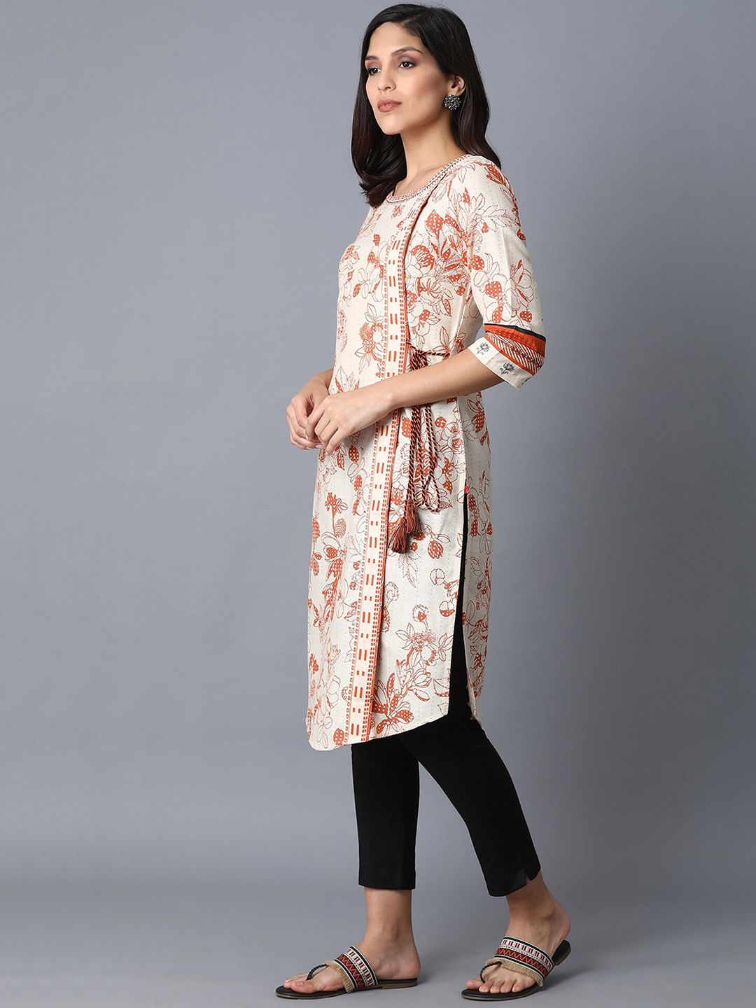 W Women Beige Floral Printed Thread Work Kurta
