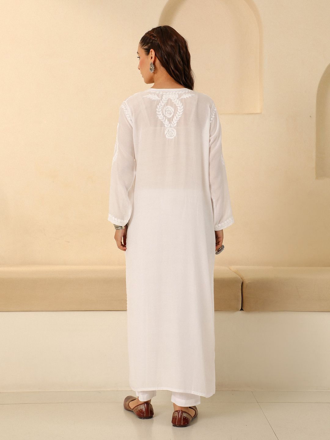 Rumah Wanita Chikankari White Muslin Chikankari Sulam Kurta