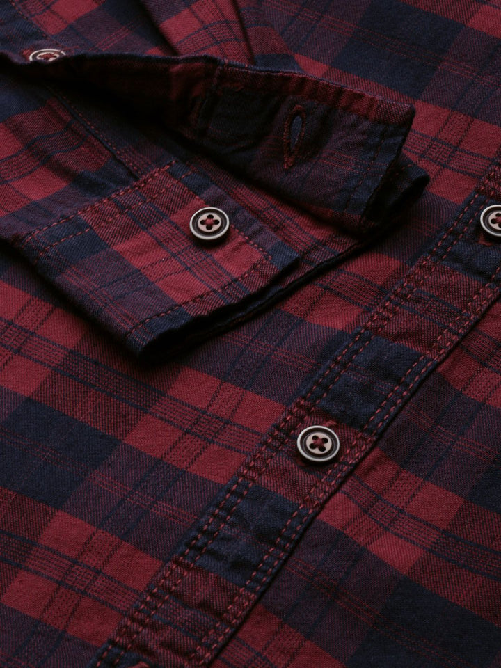 The Indian Garage Co Men Maroon & Navy Blue Checked Cotton Casual Shirt