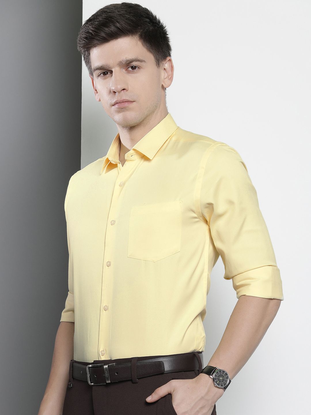 The Indian Garage Co. X Luxe Men Solid Slim Fit Opaque Formal Shirt