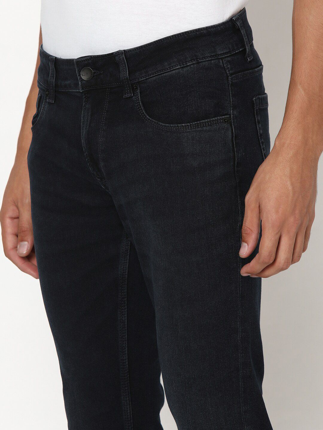 SPYKAR Men Slim Fit Low-Rise Dark Shade Clean Look Stretchable Jeans