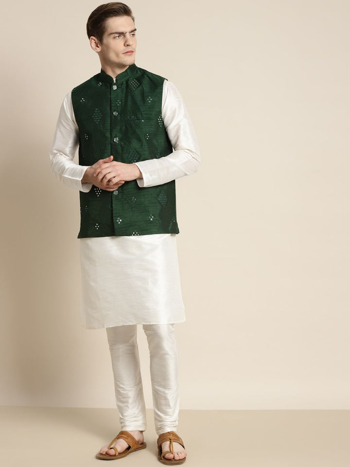 SOJANYA Men Off White Bordir Cermin Kerja Kurta dengan Churidar