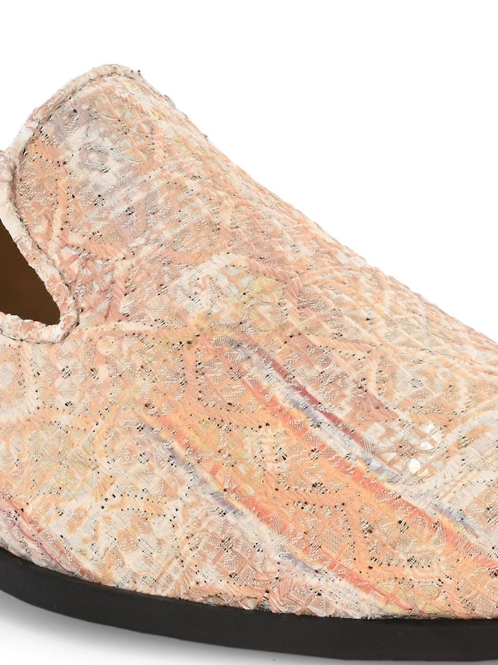 House Of Pataudi Men Embroidered Casual Slip On Mojaris