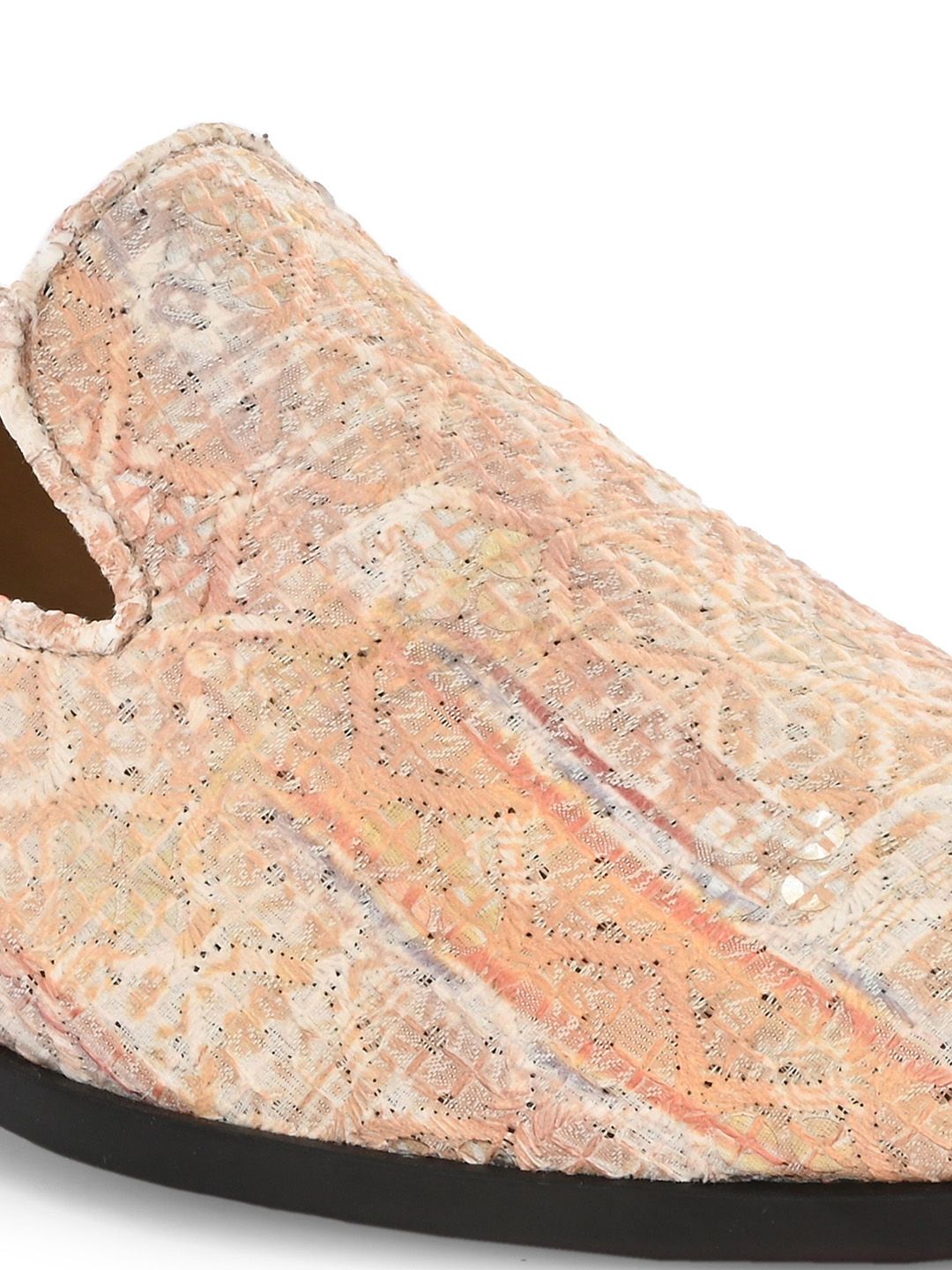 House Of Pataudi Men Embroidered Casual Slip On Mojaris