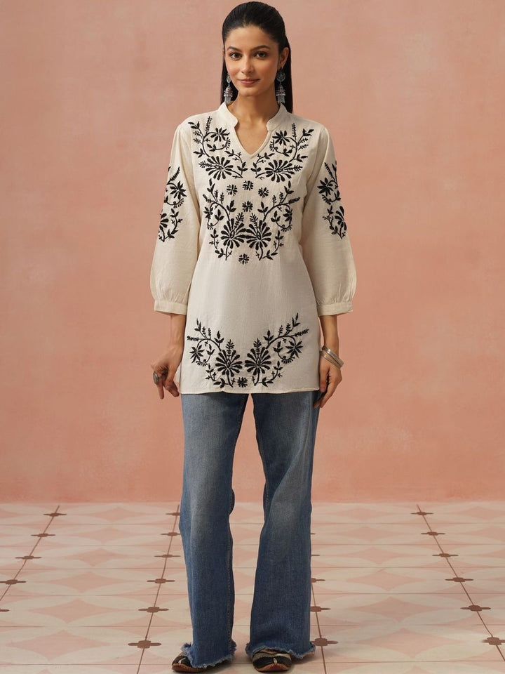 Kurta Kerja Benang Sulam Bunga Rumah Wanita Chikankari