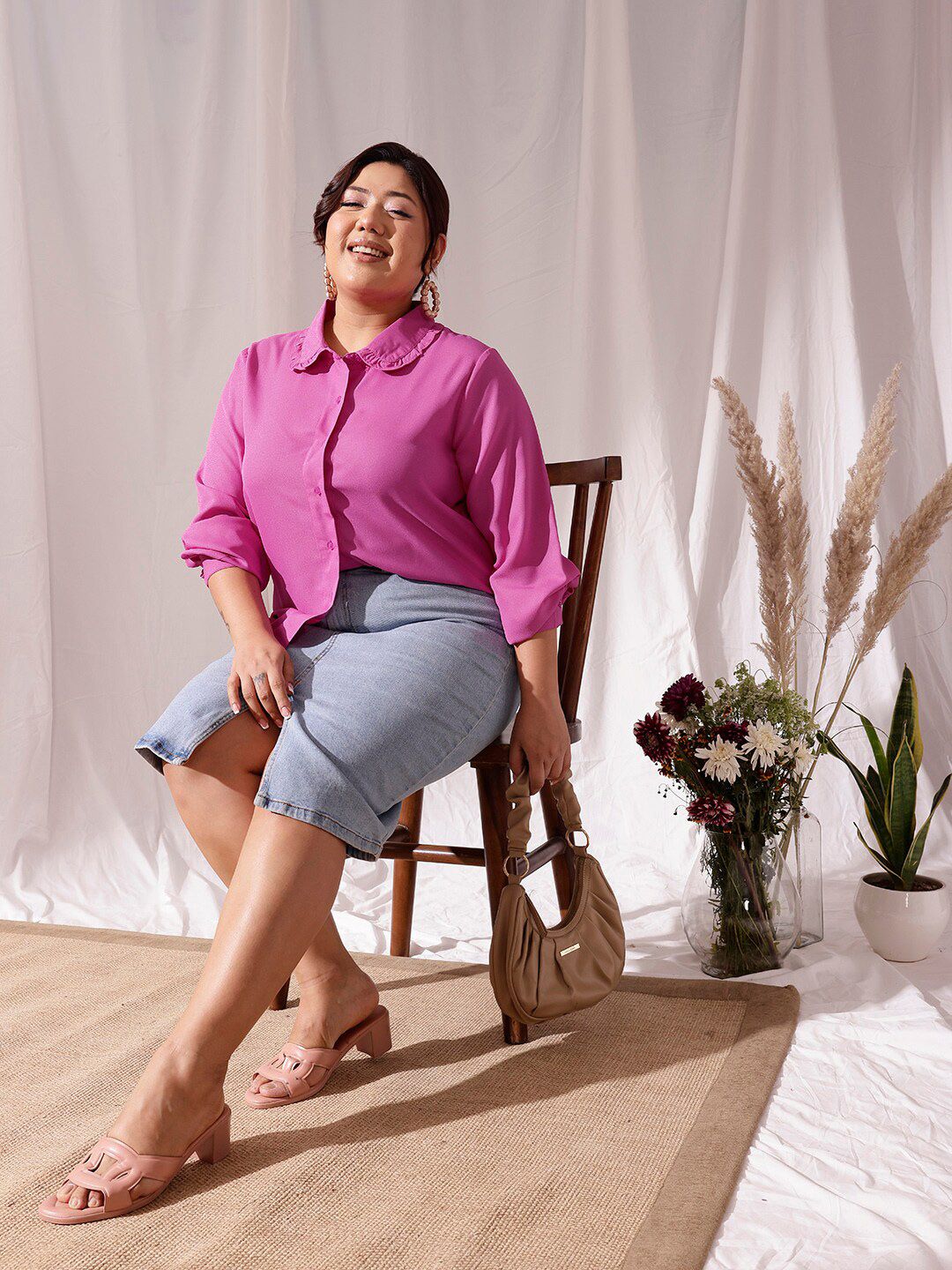 CURVY STREET Comfort Spread Collar Casual Shirt