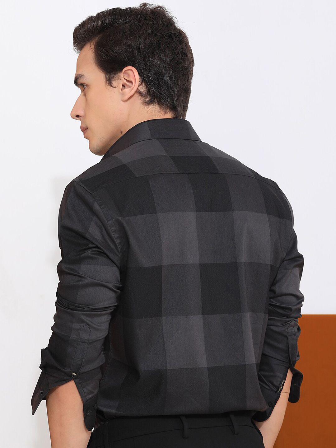 RARE RABBIT Men Santhe Checked Slim Fit Opaque Cotton Shirt