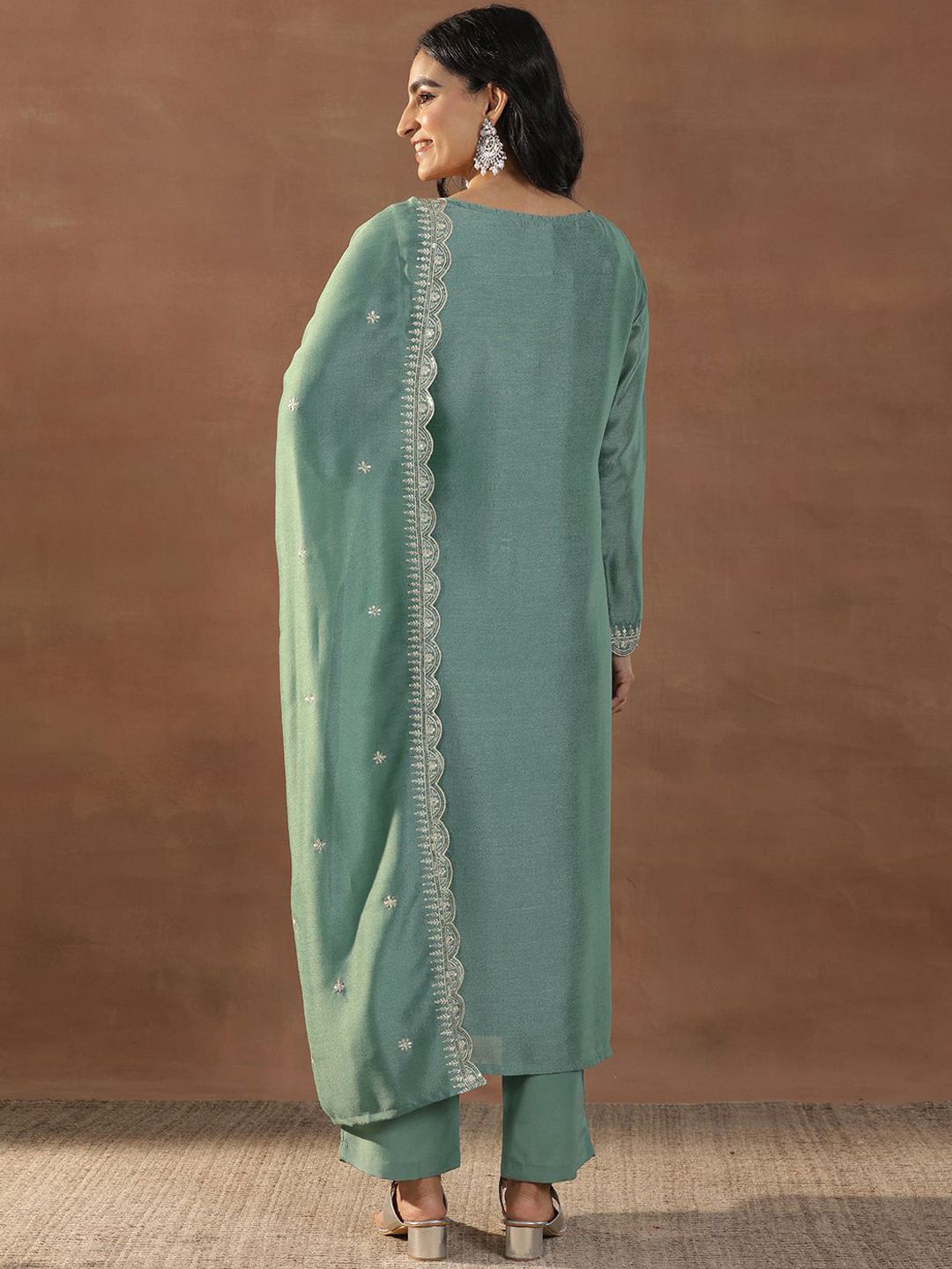 Libas Women Floral Embroidered Regular Sequinned Kurta with Trousers & With Dupatta