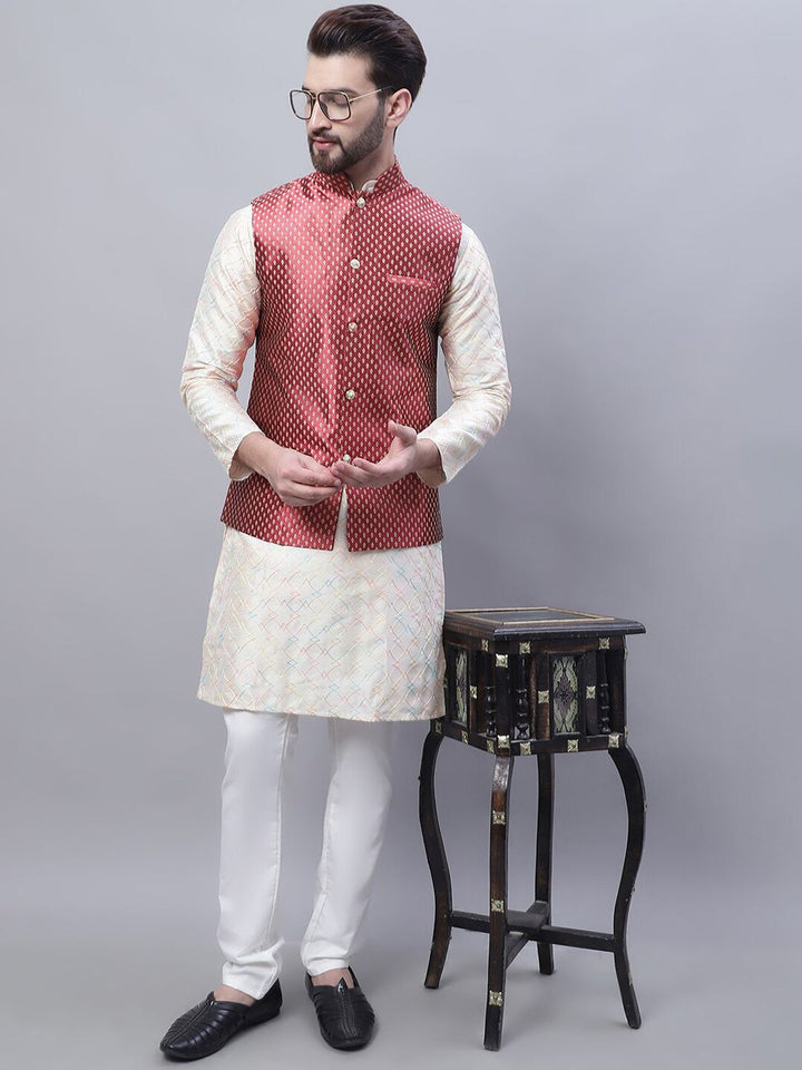 SOJANYA Kurta Biasa Bersulam dengan Piyama & Jaket Nehru