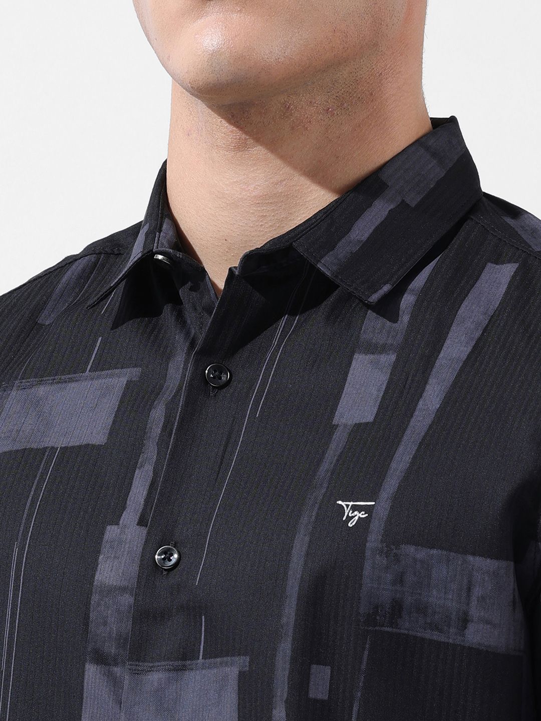 The Indian Garage Co Men Slim Fit Textured Party Shirt