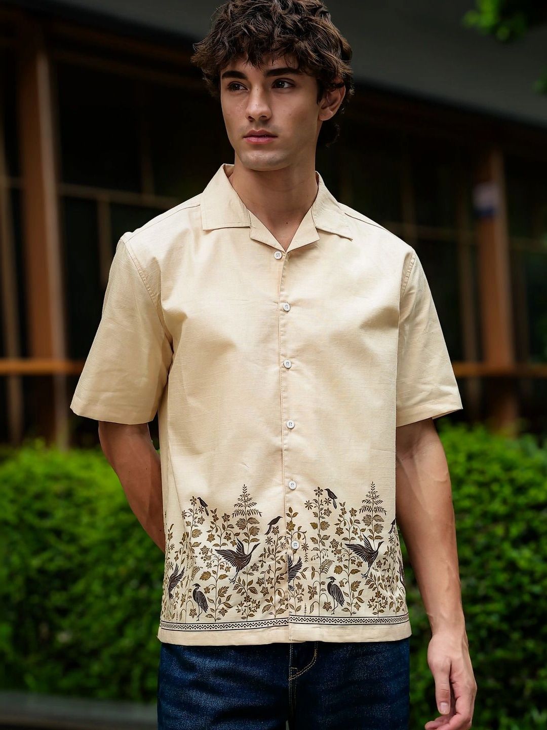 Eszett Men Classic Floral Printed Casual Shirt