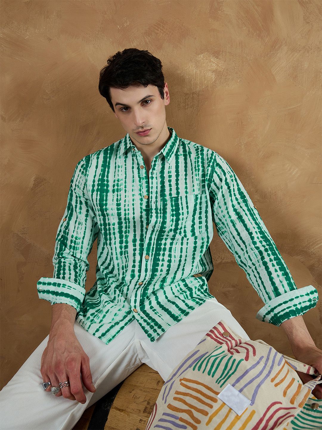 DENNISON Men Green Regular Fit Faded Printed Casual Shirt