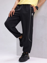 HRX oleh Hrithik Roshan Men lelaki yang sesuai dengan joggers